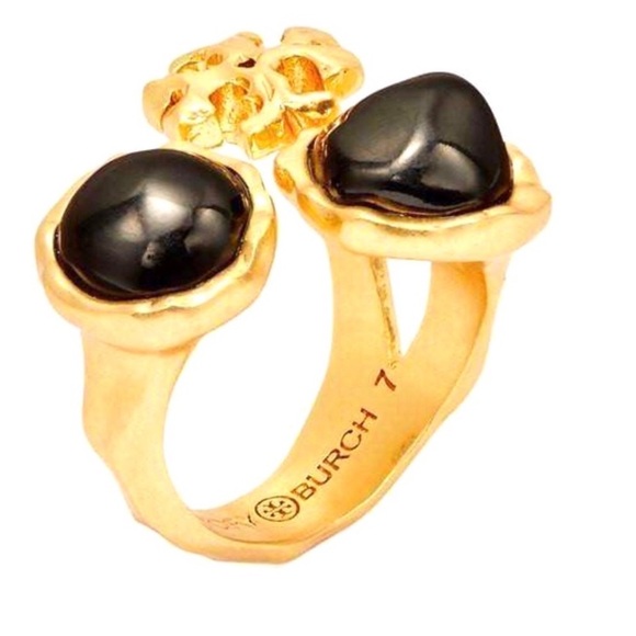 Tory Burch Jewelry - ❌PRIZE DROP ❌NWT TORI BURCH /BLACK ROXANNE LOGO GOLD/BLACK STONE RING.